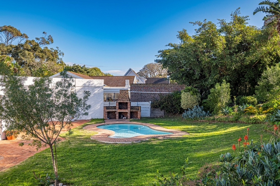 3 Bedroom Property for Sale in Summerstrand Eastern Cape